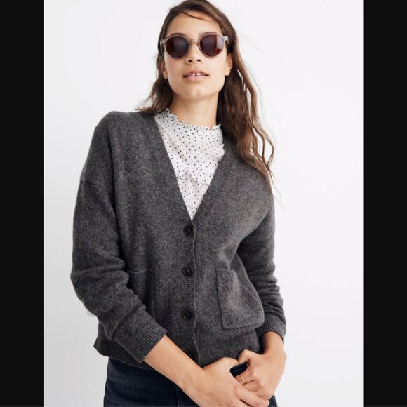 Madewell Short Kent Ex-Boyfriend Cardigan Sweater in Heather Shadow - Picture 2 of 10
